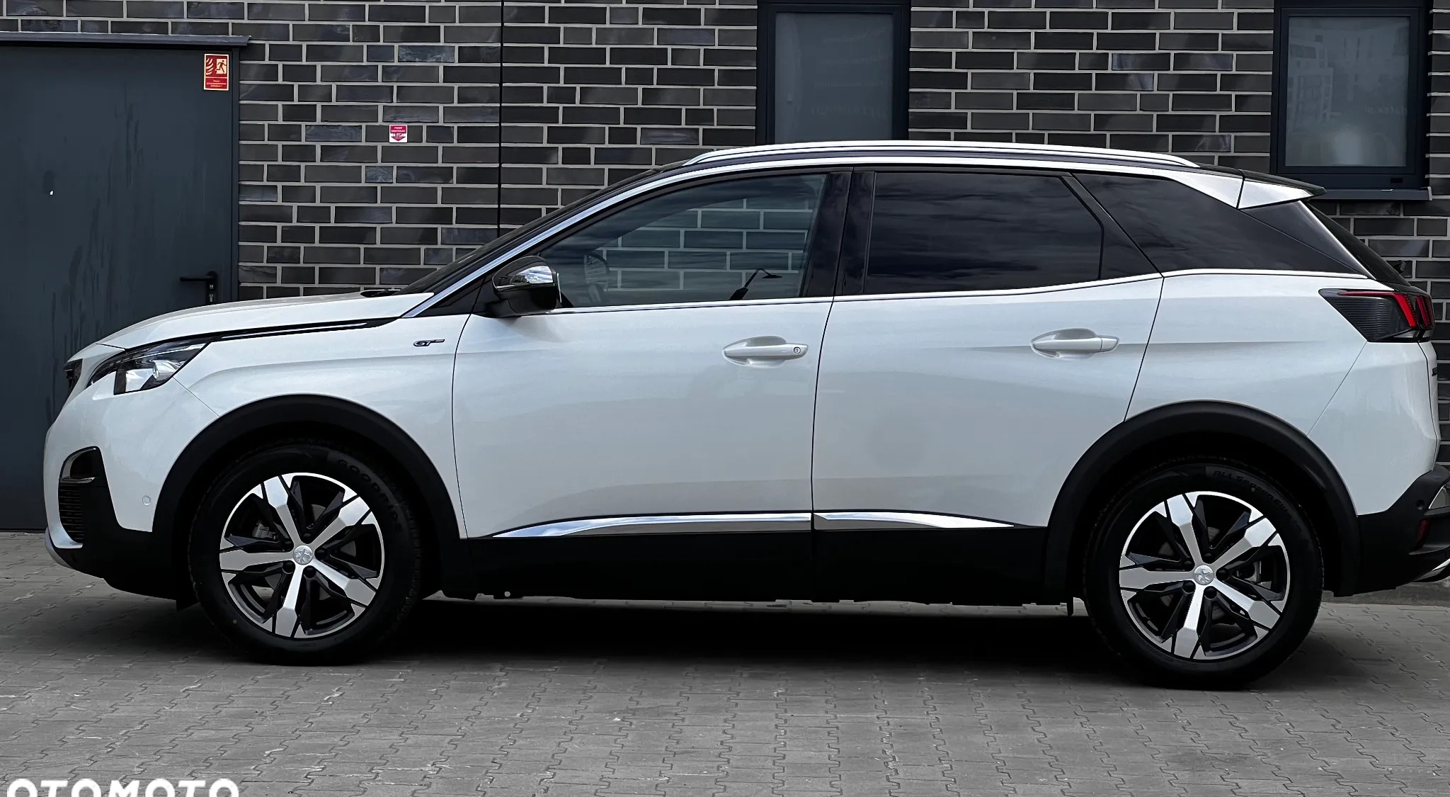 Peugeot 3008 cena 94900 przebieg: 107000, rok produkcji 2018 z Płock małe 781